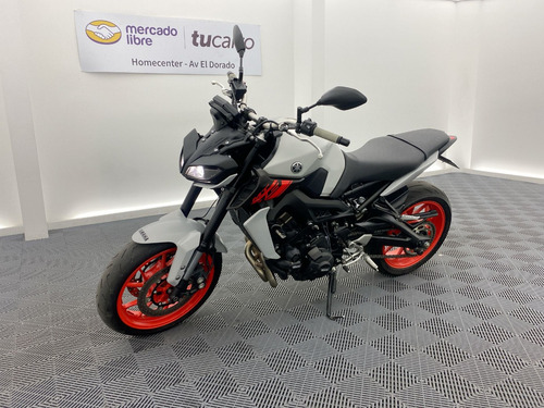 Imagen 2 de 25 de Yamaha Mt09