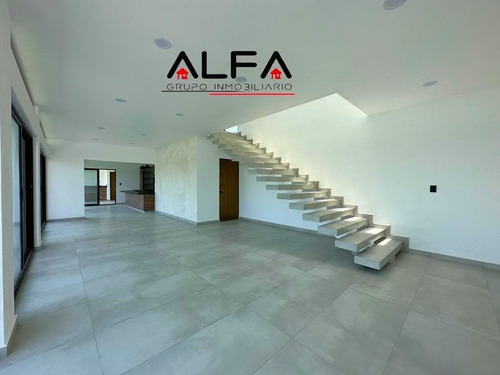 Estrene Moderna Residencia En Lomas De Cocoyoc