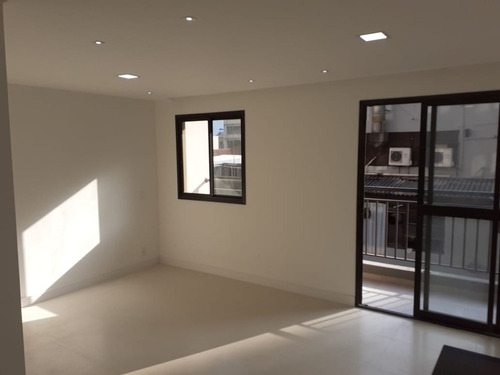 Imagem 4 de 18 de Apto Sé | 1 Quartos | 28 M² | Cond: R$360.00 | 0 Vagas - 1drnin4