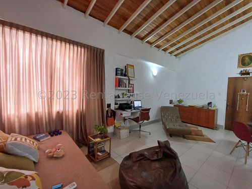  Sp  Apartamento En  Venta En  Av. Intercomunal Cabudare  Lara, Venezuela. 2 Dormitorios  2 Baños  67 M² 