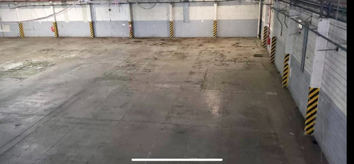 Alquiler Galpon , 2100 M2 En Ituzaingo