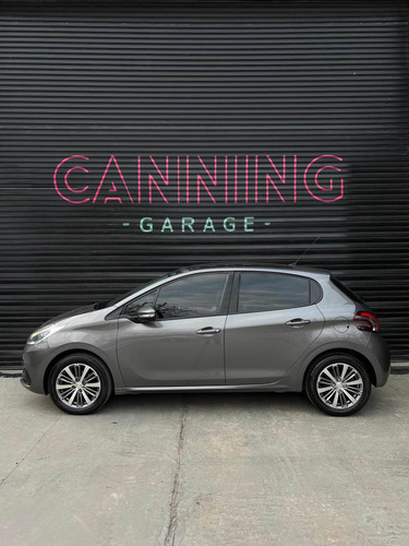 Imagen 2 de 10 de Peugeot 208 2017 1.6 Allure