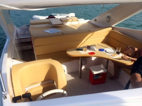 Lancha Magnum 39, 2015, 02 4.2 Diesel - Marina Atlântica