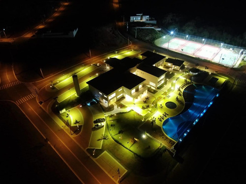 Imagem 13 de 14 de Loteamento Fechado -alto Padrão - Lotes De 500 M2- Facilitados - Pronto Para Construir