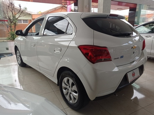 Chevrolet Onix 1.0 Mpfi Lt 8v Flex 4p Manual 2017/2018
