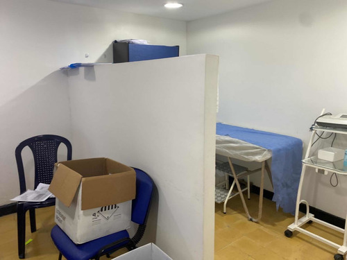 Imagen 11 de 17 de Casa Comercial En Arriendo Cra 43b Cll 80