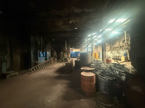 Venta Galpon Industrial Mataderos 1155mts Cubierto