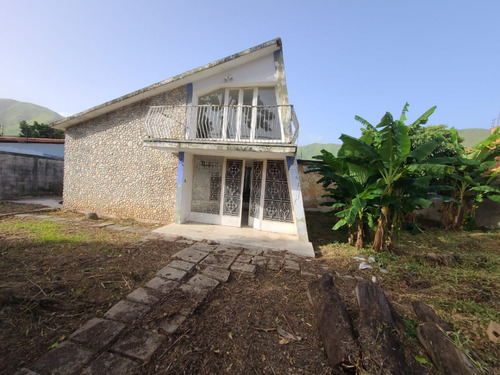 Terreno Con Casa En Barrio Sucre Las Delicias - Jb