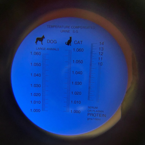 Imagen 2 de 3 de Medidor. Sólidos Totales Del Plasma Y Densidad Urinaria Masc