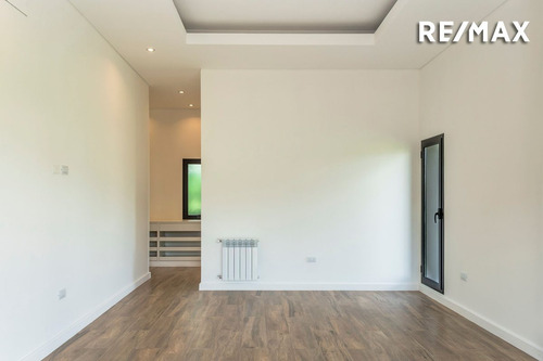 Casa 3 Dormitorios Venta La Reserva A Estrenar