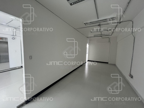 Oficina En Renta Cerca De Palacio De Los Deportes