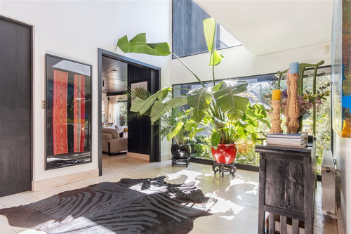 Acogedora Y Moderna Casa En Aguas Claras Hijuelas