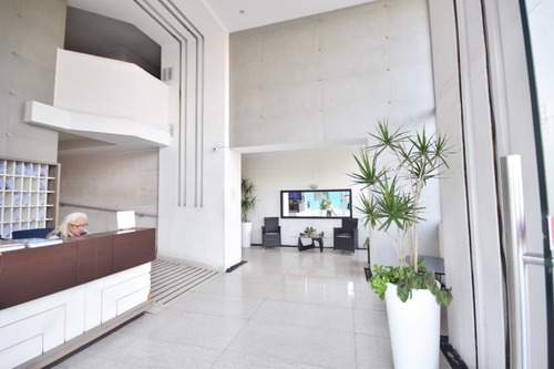 Arriendo Depto Metro Matta-2 Dormitorios-1 Baño-estac. Y Bod