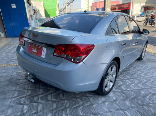 Imagem 4 de 7 de Chevrolet Cruze Sedan 2012 - Lt 1.8 Flex - Manual