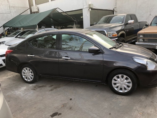 Nissan Versa 1.6 Sense