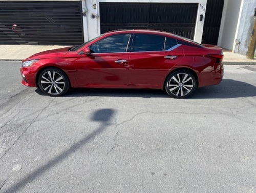Imagen 8 de 10 de Nissan Altima Sr 2021 Rojo