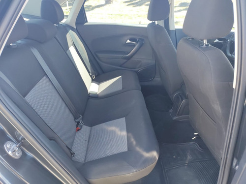Imagen 13 de 14 de Volkswagen Vento Comfortline Aut 2018