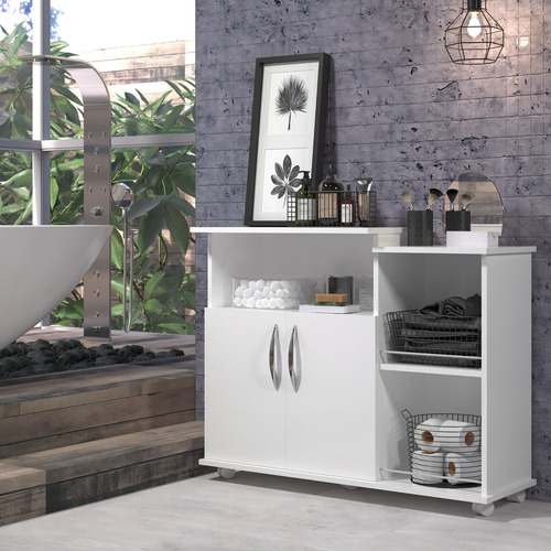Cocina compacta con armario y encimera de buen color blanco