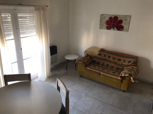 Imagen 2 de 12 de Venta / Ph Planta Alta De 3 Ambientes A La Calle Reciclado / Mar Del Plata