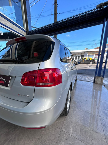 Volkswagen Suran 1.6 Imotion Trendline 11b