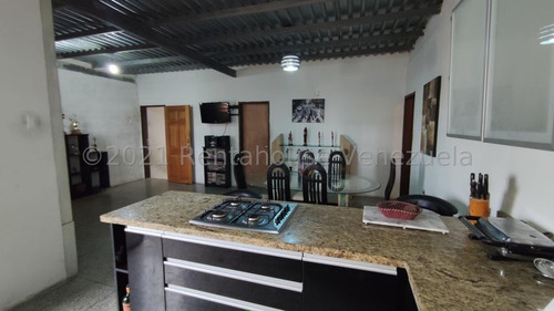 Edificio En Venta Centro De Barquisimeto Kenlimar Nieto 23-23481