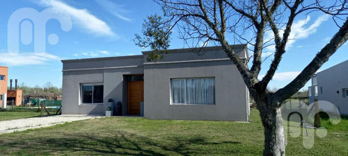 Venta De Casa 2 Dormitorios - Haras Del Sur Ii - La Plata