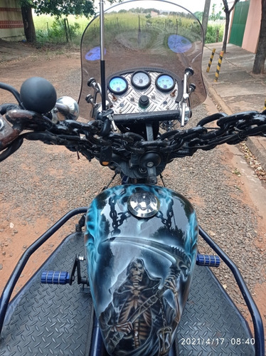 Bueno Triciclo Rc-01 Três Lugares