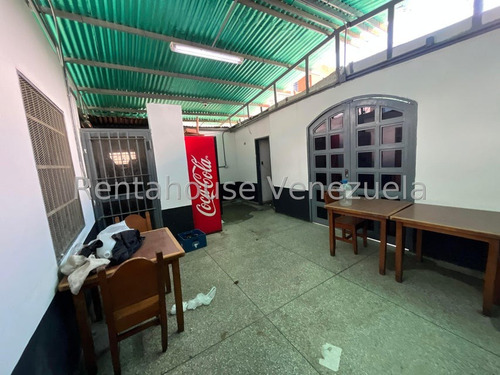 Las Mercedes Con Inmejorable Precio !! Fondo De Comercio Operativo (restaurante De Lujo), 1.250 M2. Bella Decoración, Mobiliario Y Equipos De Cocina. Hermosa Barra. Inmejorable Ubicación !!