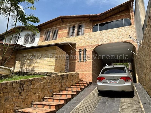 Casa En Venta  Urb. Colinas De Bello Monte Caracas. 24-13638 Yf