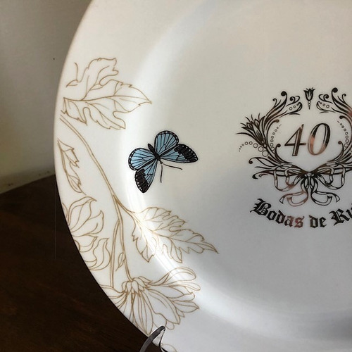 Imagem 3 de 7 de Prato Borboleta Bodas De Rubi 40 Anos De Casamento