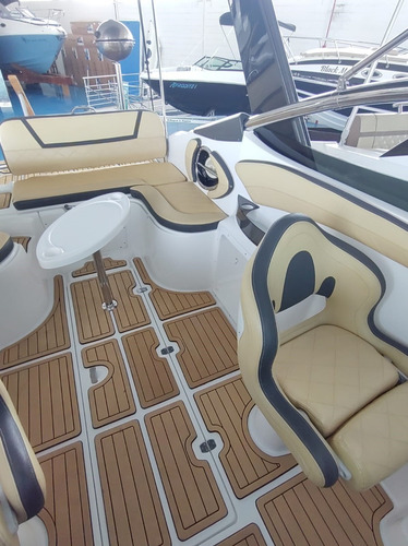 Lancha Focker 230 2017 Mercruiser 4.5 200hp Bravo 3 Black.ed