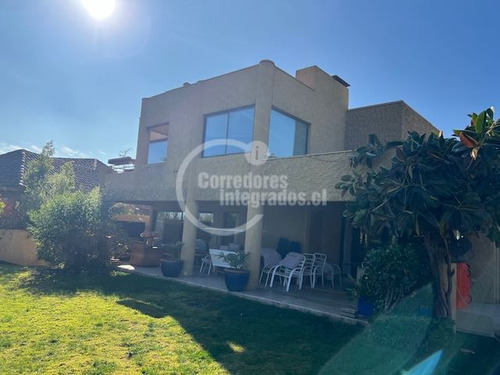 Casa En San Carlos De Apoquindo, 5d 7b, Conexión Subterránea