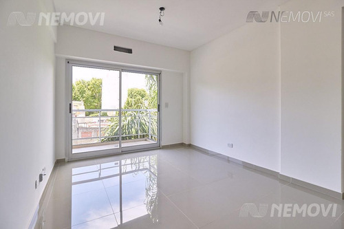 Imagen 4 de 10 de Edificio - Flores Norte
