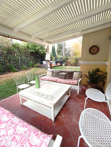 Hermosa Casa Con 6 Dormitorios