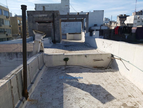 Edificio 437 Mts.2 , 2 Viviendas, 1 Gran Local