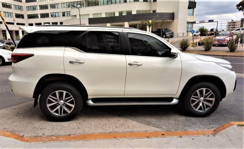 Toyota Sw4 4x4 Srx 2.8 Tdi 6 A/t 7a