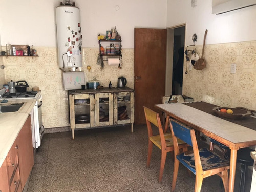 Imagen 16 de 30 de 2 Casas En Venta En Un Lote, En El Centro C/ Cochera En La Falda