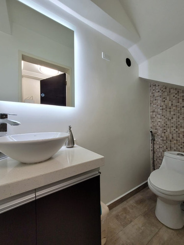 Imagen 6 de 21 de Rosaura Cortez Vende Town House En San Diego Res. Villa Jardin
