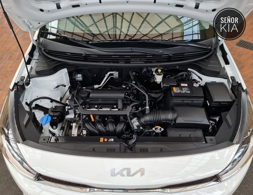 Imagen 14 de 25 de Kia Rio Hatchback Vibrant Mecanico 2023