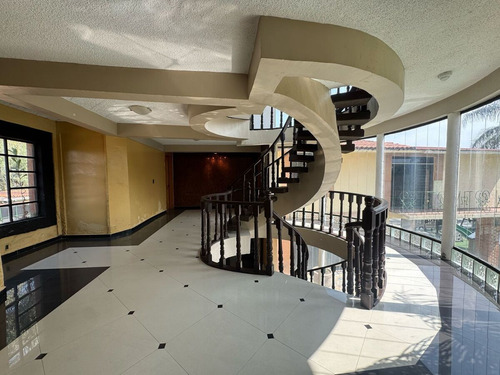 Casa En Venta, Santa Maria Huecatitla, 3 Recamaras