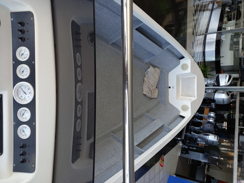 Imagen 10 de 14 de Canestrari Tracker 790 Consola Central Mercruiser 3.0 135 Hp