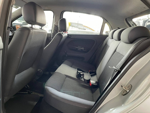 Imagem 9 de 10 de Volkswagen Gol 1.6 Msi Totalflex 4p Manual