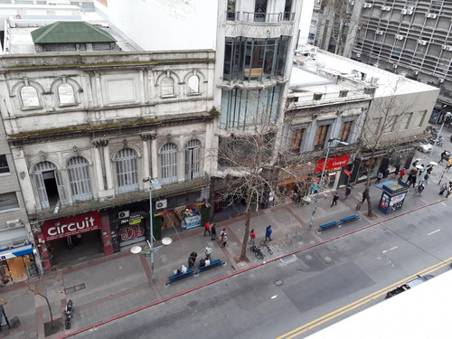 Apartamento Centro Venta 4 Dormitorios 18 Y Andes Servicio Y Garaje X 2!!