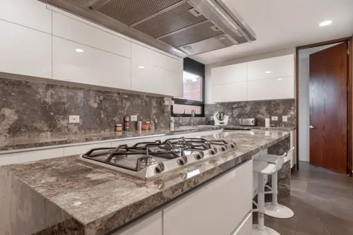 Apartamento En Arriendo En Los Rosales. Cod A23609