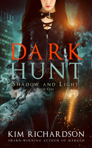 Dark Hunt (shadow And, De Richardson, Kim. Editorial Independently Published, Tapa Blanda En Inglés