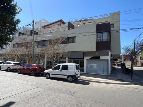 Local Comercial En Venta 47 M2. B° Centro, Villa Carlos Paz.