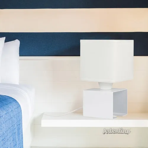 Lámpara Mesa Luz Led Velador Diseño Moderno Minimalista Cubo