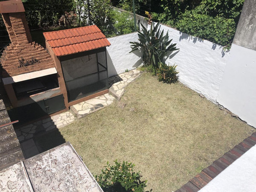Imagen 3 de 30 de Chalet Clasico Con Local - Castelar Sur - Proximo A Estacion Castelar Y Moron - Venta
