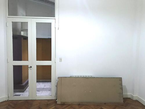 Imagen 4 de 22 de Hermoso 2 Amb. En Venta En Emblemático Edificio De Congreso!