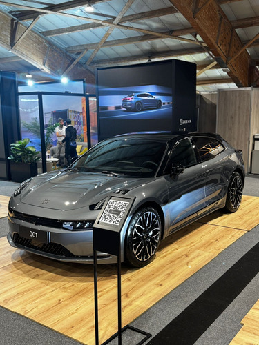 Zeekr 001 0.0 Sport Rwd